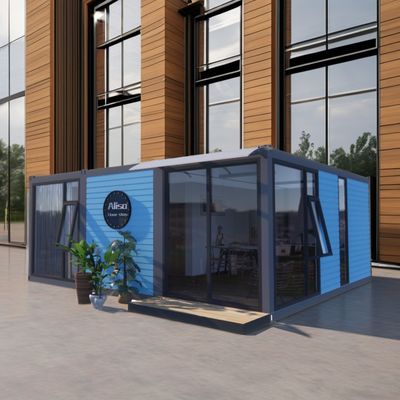 20ft or 40ft Eco-Friendly Container Made of Steel and Sandwich Panel for Clothing Store Restaurant Hotel