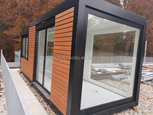 20ft Modern Design Prefabricated Wooden House Steel Material Tiny Container House for Hotel/Couple Vocation Outdoor Stay
