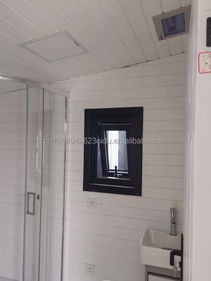 Modern Outdoor Living 20ft 40ft Prefabricated Mobile Houses Expandable Steel Sandwich Panel Container with Customized Color