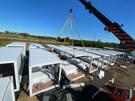Modern Wooden Appearance Flat Packaging Mobile House Steel Frame Galvanized Steel Bending 180g for 10ft 20ft Container